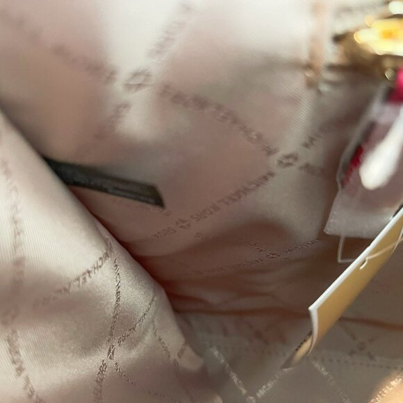 NWT Michael Kors Tote - Picture 4 of 9